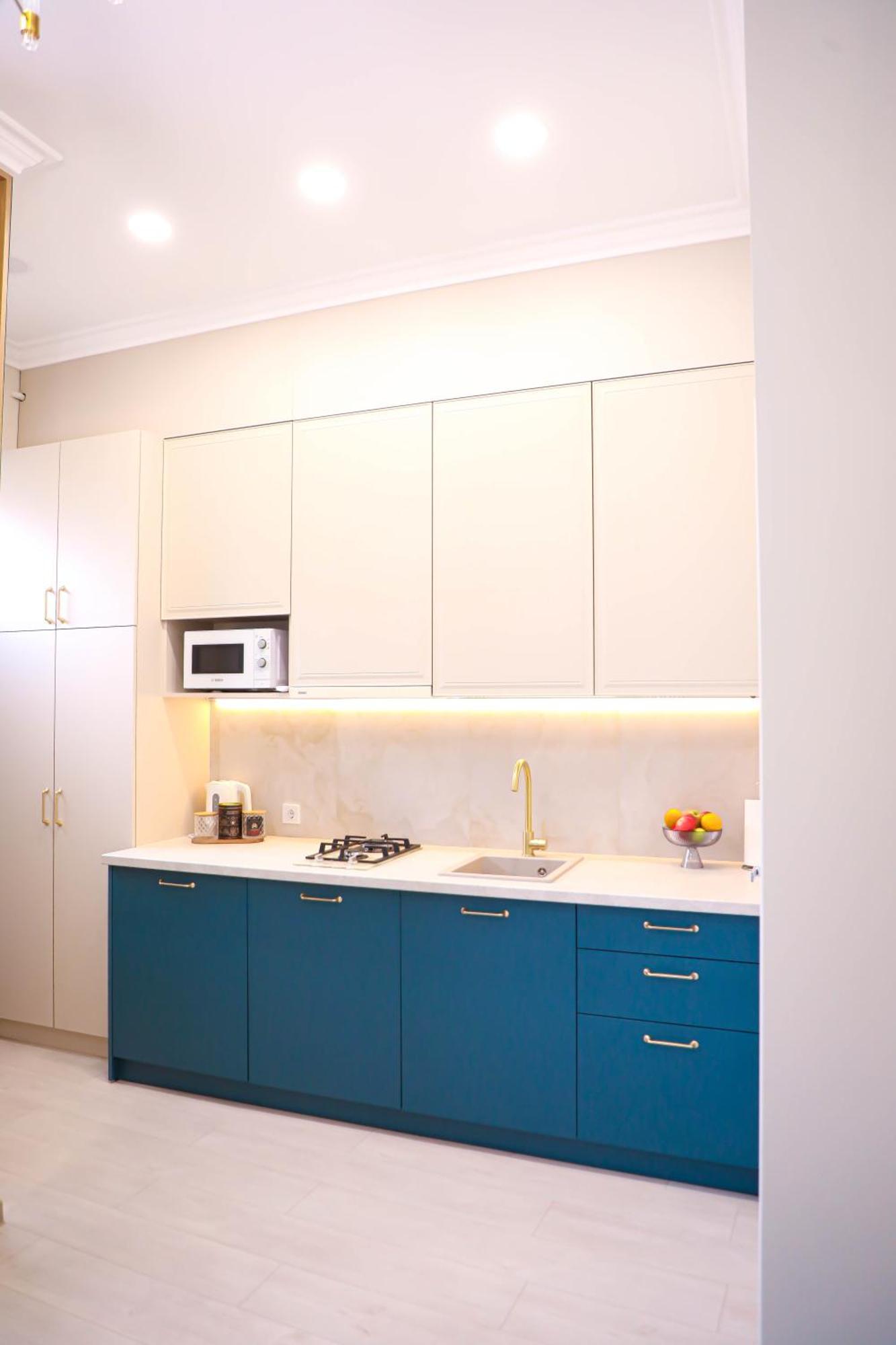 Modern Apartment, 3Mins To Opera Lviv Exterior foto